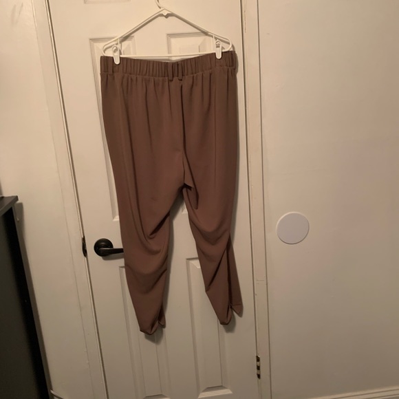 Torrid crepe pants - Picture 3 of 3
